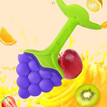 Charger l&#39;image dans la galerie, Jouet de dentition bébé en silicone – Formes fruitées
