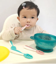 Charger l&#39;image dans la galerie, Kit de 2PCS Cuillères Bébé – Auto-Alimentation Facile
