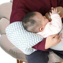 Charger l&#39;image dans la galerie, Coussin d’allaitement pour bras – Confort et soutien du bébé
